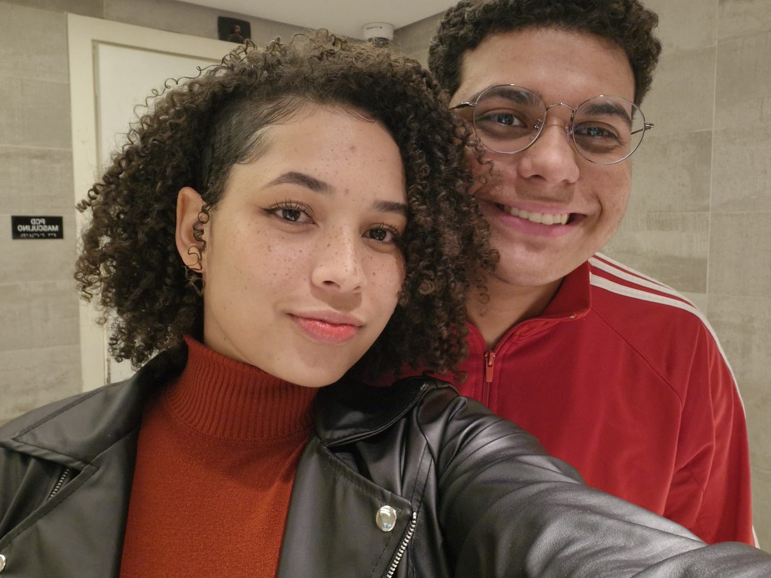 Giselly e Oswaldo — foto do casal